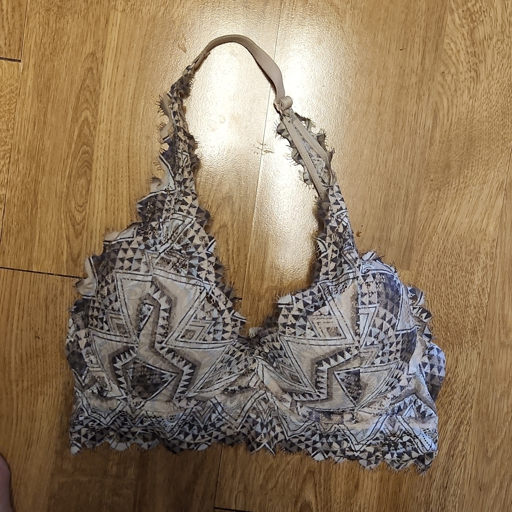 VS PINK lace bralette lightly lined XS